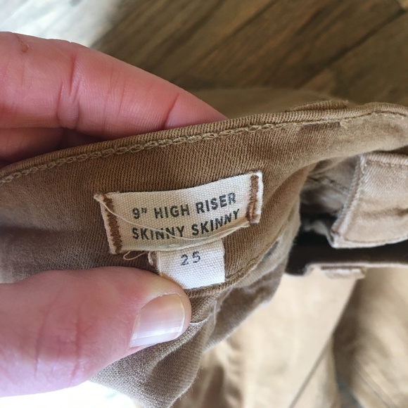 Madewell 9" High-Riser Skinny Skinny in Camel - Picture 5 of 6